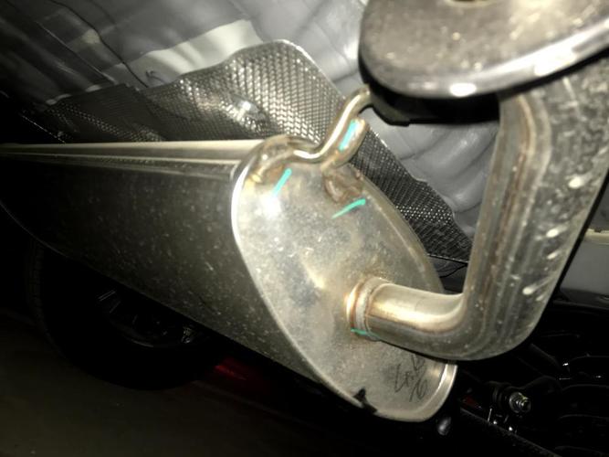 长安cs75 plus-排气管滴水是什么情况呀