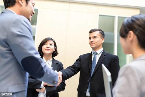 研究了128位百万年薪销售员,总结出25种销售必备技能与素养