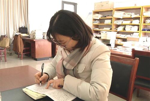 第四届桐城市道德模范候选人先进事迹展播李春霞人生因有挚爱的事业而