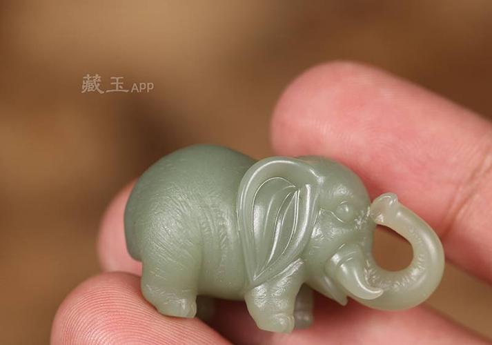 云南的大象火了玉雕里的大象也很让人喜欢
