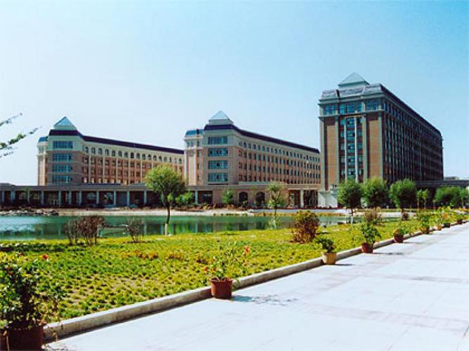 渤海大学