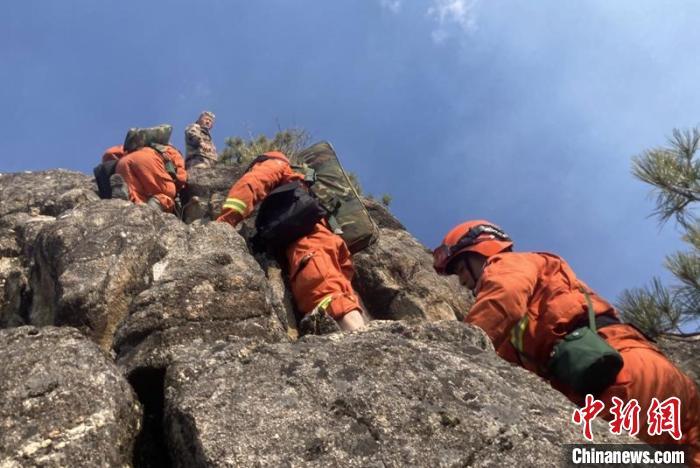 甘孜州森林草原防灭火指挥部办公室获悉,该州九龙县三岩龙乡柏林村