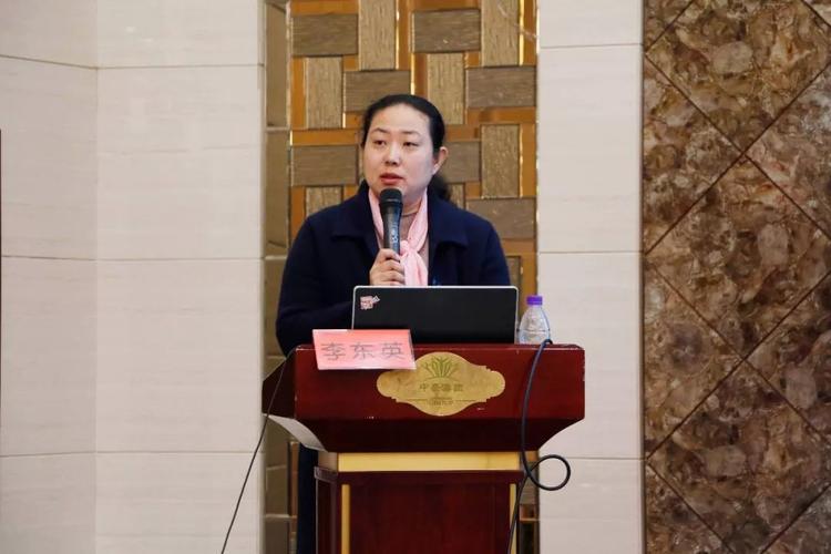 市疾病预防控制中心专家李东英