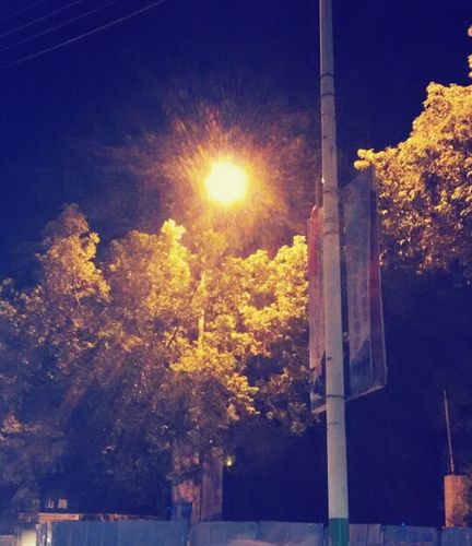 夜晚路灯唯美伤感意境图片
