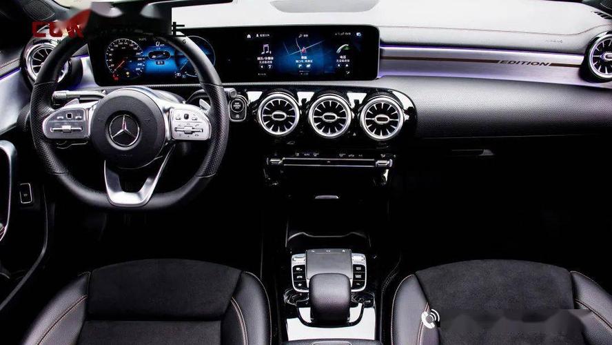 内饰像50w级别奔驰a200l运动轿车先行特别版其实价格十分接地气