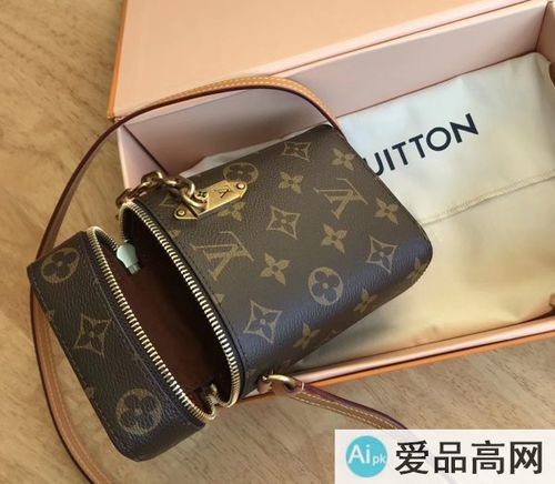 lv phone box 手机包 m44914尺寸和价格介绍成都奢侈