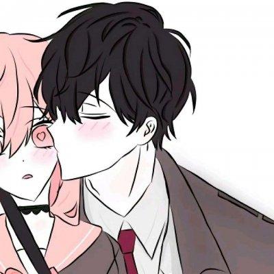 动漫情侣接吻头像图片 高清动漫双人情侣头像亲吻情侣图