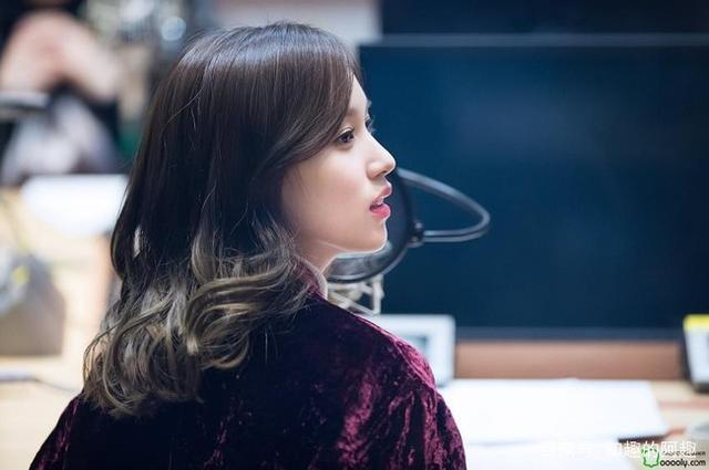 名井南的绝美侧颜杀