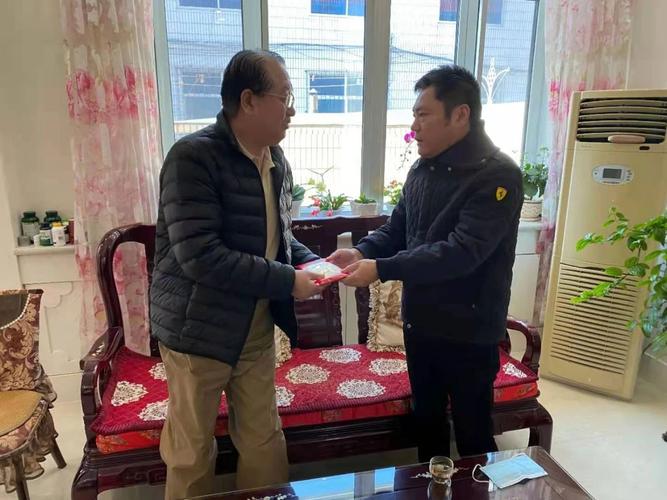 徐海龙看望市级离退休老干部