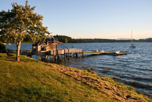 纯净新西兰17:冰湖小镇蒂阿瑙追逐斜阳