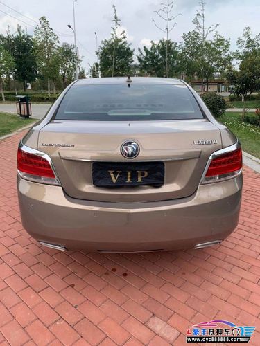 10年别克君越轿车 [已售]