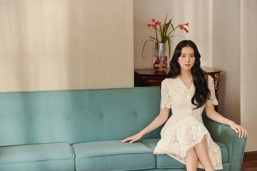 梦里有山野,有虫鸣,还有金智秀,远方有未… - 堆糖,美图壁纸兴趣社区