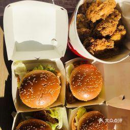 肯德基后沙峪汽车穿梭餐厅