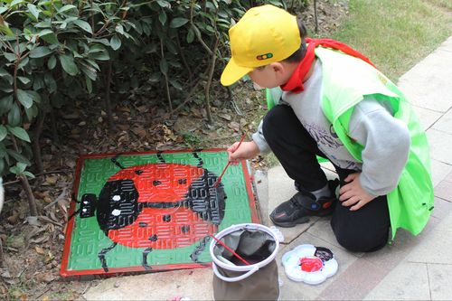 "井"上添花.扮靓富阳|井盖绘画