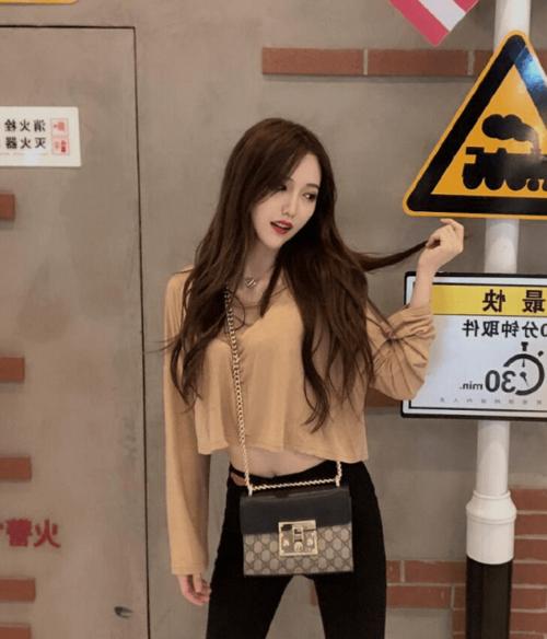 宸荨樱桃高清无水印壁纸 抖音宸荨樱桃手机壁纸下载