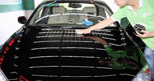 新车可以打蜡?汽车美容装潢小哥:不心疼可以试试