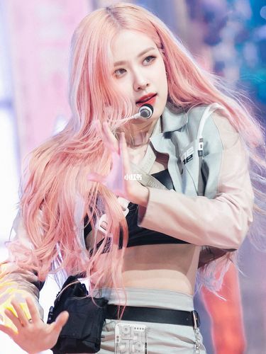 粉墨 朴彩英|精修过的粉发玫瑰/高清壁纸_朴彩英_素材