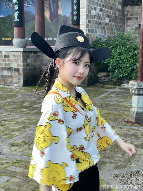 98年歌手赖美云俏皮,可爱,甜美写真生活照合集