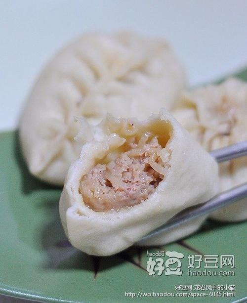 萝卜肉馅包子