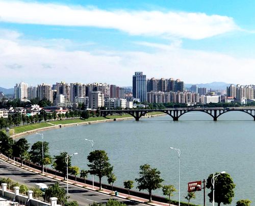 其它 河源东江大桥 写美篇 河源东江大桥,又称紫金桥,始建于1972年,桥