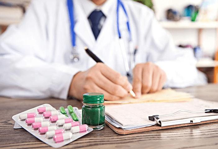 在医生的指导下用药 2.阅读说明书查看注意事项 3.