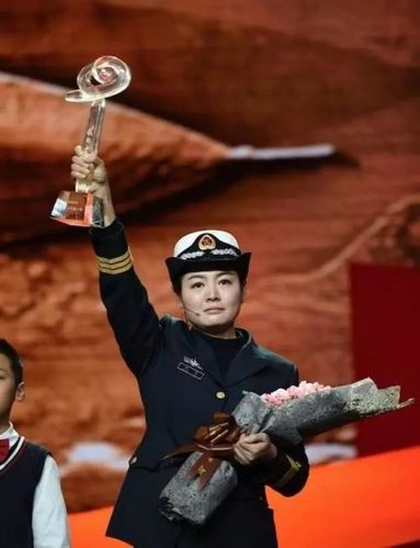 飞行员张超感动中国!