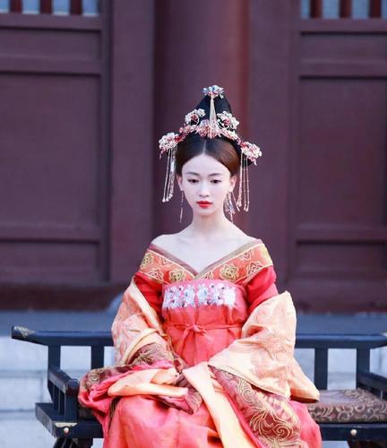 唐朝盛行的侍寝制度,皇帝遵守后直呼来不起,只因妃子太多了