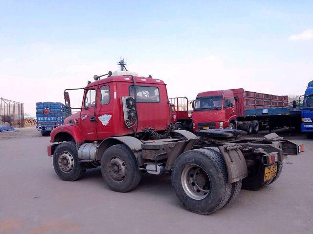 东风柳汽龙卡 东风柳汽 龙卡 290马力 6x2 牵引车(lz4231jcq)