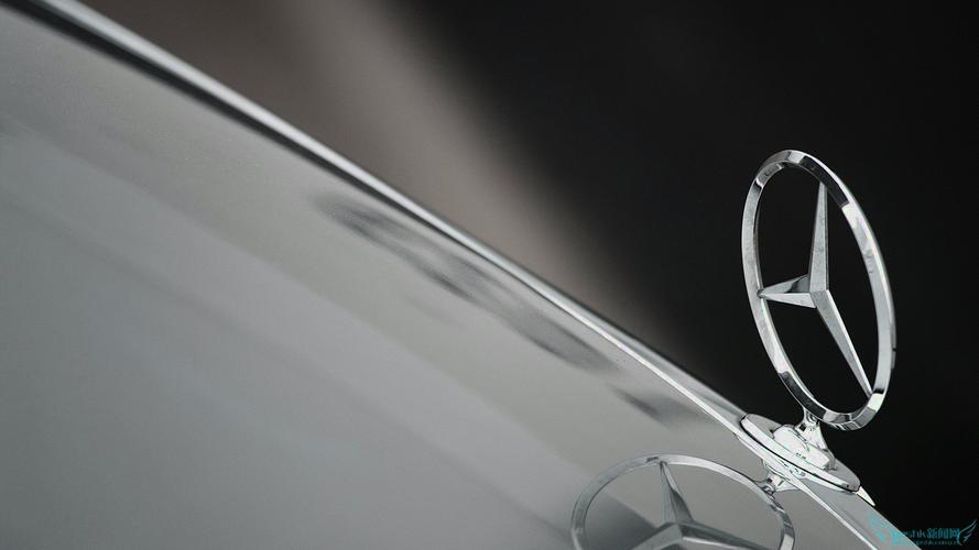 高档豪华轿车奔驰汽车标志桌面壁纸汽车壁纸