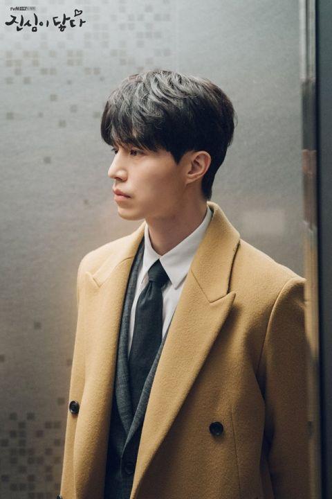 《触及真心》李栋旭的完美权律师侧拍照,到底要吃什么