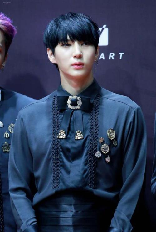 vixx leo