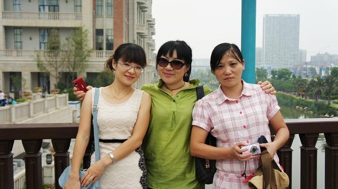 ——潘琴,粟渔和胡艳萍.