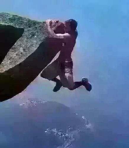 侄拼搏中的男人 写美篇 你是家人的支柱, 你是孩子的英雄, 你不辛苦