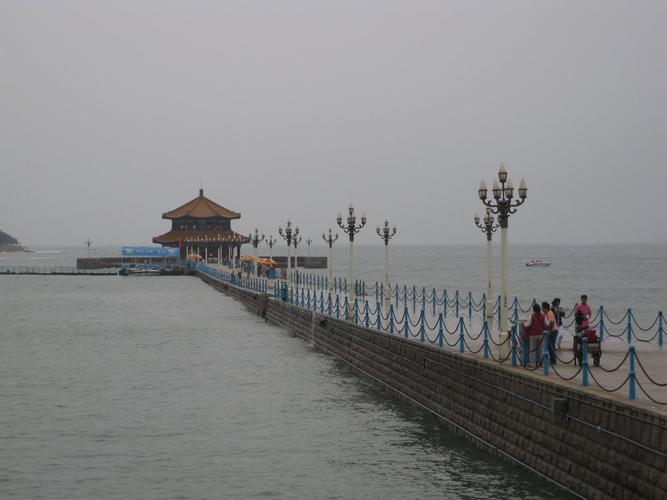 最美的沿海一线,青岛北站周边没有景点,以前是沧口工业区