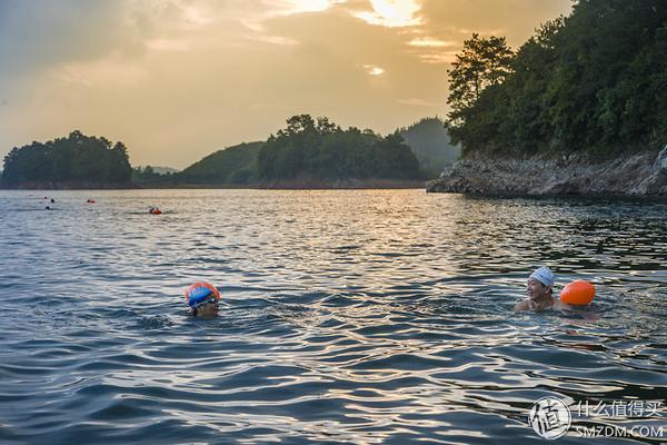 长距离游泳动作指南 & 游野泳有哪些实用泳姿_什么值得买