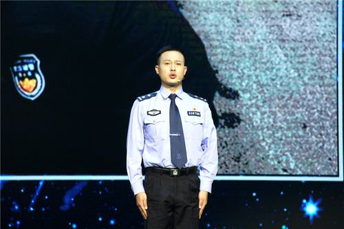 武汉市公安局硚口区分局宝丰街派出所民警赵闯 图片来源:武汉文明网