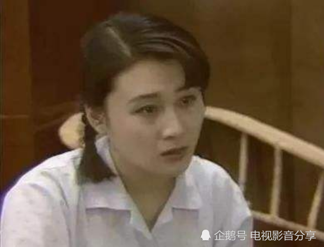 《渴望》演员现状,69岁黄梅莹家庭幸福,57岁的她晚节不保?