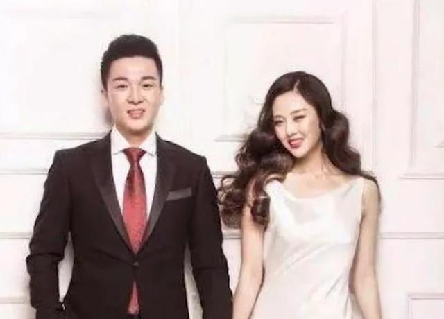 最后祝愿他们一家三口能一直幸福下去,也祝愿杨帆的事业能一帆风顺