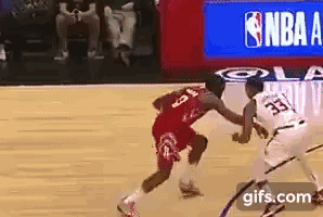 哈登要成为本世纪第三个得分后卫mvp了?