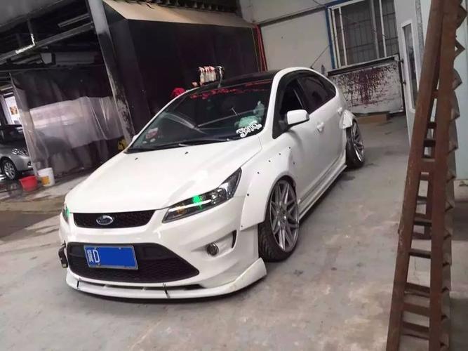 经典回顾丨凶悍宽体福克斯 气动改装案例