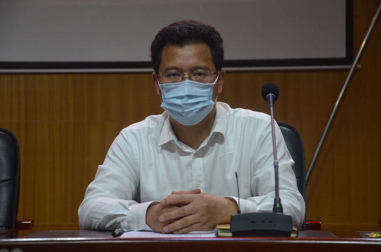 与会领导:东乡三中校长余勇