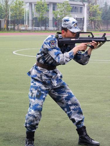 据枪姿势(警戒据枪,立姿据枪,跪姿据枪,仰姿据枪,坐姿据枪,卧姿据枪)