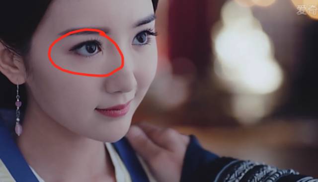 姑婆爆料某花旦手撕女明星的手段毒辣李小璐诈捐被判刑毛晓彤开眼角