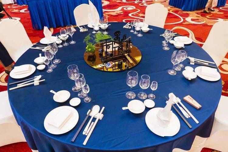 宴会摆台——"商道",还是以打破记录,突破自我展现亚运精神为主题的西