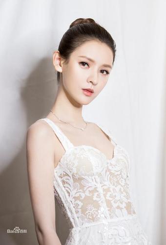 《韫色过浓》——张予曦再演可爱大小姐,为何总是剧爆
