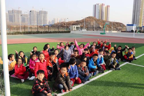 保定市复兴小学第一届"复兴杯"校园足球对抗赛活动纪实