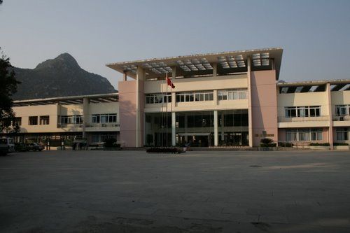 桂林德智外国语学校
