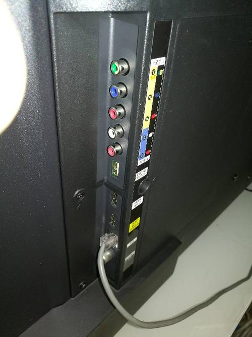 三星ua55muf30zjxxz5060 55英寸4k电视能接音箱吗,请懂的来