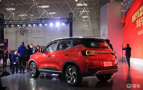 采用凯翼之翼设计语言 年轻化风格 凯翼炫界下线并亮相