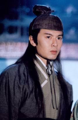 港版《笑傲江湖》里饰演出"林平之"的何宝生